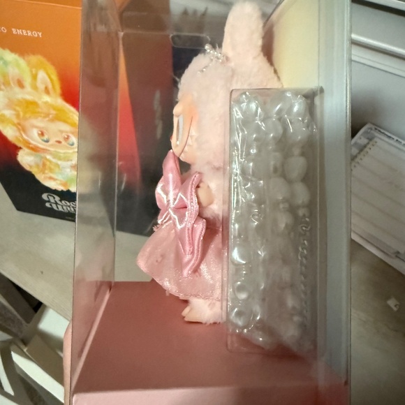 Pop Land Labubu The Monsters Mokoko Jump into Summer - Picture 3 of 5